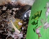 Foto langkah ke 2 dari resep Tumis daging sambal bawang.