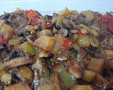 Foto del paso 9 de la receta: Redondo de lomo en soja ajioji con champiñón y verduras