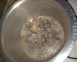 A picture of step 2 of Pilau with guacamole.