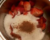 Foto del paso 1 de la receta Confitura de fresones con canela