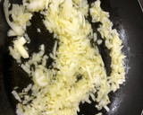 Foto del paso 1 de la receta: Pinchitos de lomo con champiñones con su salsa