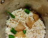 A picture of step 1 of Tricolour Dahi Vada.