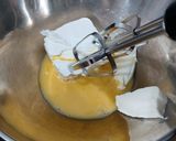 Foto langkah ke 4 dari resep Marble Cream Cheese Brownie.