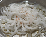 Foto del paso 2 de la receta: Cangrejos de río con tomate y toque picante