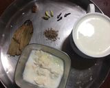 A picture of step 1 of Methi Matar Malai.