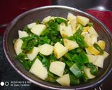 A picture of step 1 of Potato with beans.