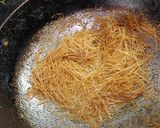 A picture of step 1 of Sevai Halwa.