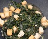 Foto langkah ke 3 dari resep Ca Kangkung Tahu #627.
