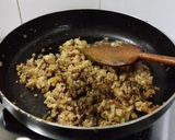 A picture of step 5 of Chicken Stuffed Paneer Butter Masala.