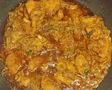 A picture of step 6 of Mint chicken masala.
