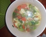 Foto langkah ke 4 dari resep Sop Brokoli Tomat.