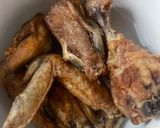 Foto langkah ke 2 dari resep Ayam kecap bawang bombay.