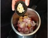 A picture of step 3 of Chana masala.