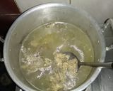 Foto langkah ke 1 dari resep Sop tulang ayam.