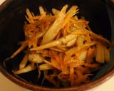 A picture of step 10 of Kinpira Gobo (burdock and carrot kinpira).