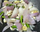 A picture of step 1 of Palak Paneer.