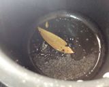 A picture of step 1 of Yellow mutter rice.