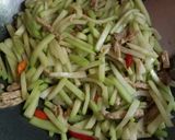 Foto langkah ke 4 dari resep Tumis labu tempe.
