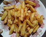 A picture of step 1 of Yummy Noodles with Potato Chips.