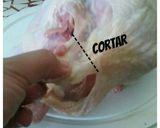 Foto del paso 1 de la receta: Deshuesar un pollo