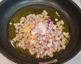 Foto del paso 2 de la receta: Pisto con salchichas frescas