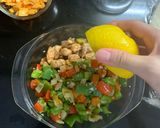 Foto langkah ke 5 dari resep Chicken Quesadilla.
