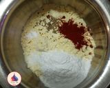 A picture of step 2 of Bread Pakoda.