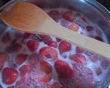 Foto del paso 4 de la receta: Frutillas en almíbar 🍓