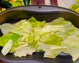 A picture of step 2 of Vegetable egg cake.