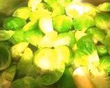 Foto del paso 2 de la receta: Coles de bruselas con pasta + receta rápida y fácil 🕕💚🍀❤️🍀🍝😋