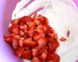 A picture of step 3 of Sig's Easy Strawberry Tiramisu.