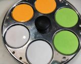 A picture of step 4 of Tri colour idli.