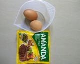 Foto langkah ke 1 dari resep Scramble egg with hot tuna sous (orak-arik telur dgn saus tuna).