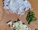 A picture of step 5 of Pumpkin flower cutlets.