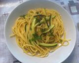 A picture of step 7 of Pasta (Linguine) zucchine e capperi.