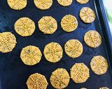 A picture of step 5 of Baked Methi Mathari.