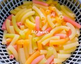 A picture of step 3 of Bún Trộn Mắm Nêm (Hue-Style Noodle Salad).