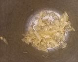 A picture of step 1 of Garlic Cluster beans.