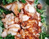 Hình bước làm 3 của món Thịt ba rọi khìa lót rau càng cua