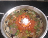 *வெங்காயம், வெண்டைக்காய், காரக் குழம்பு* (வத்தக் குழம்பு)(vendaikkai kara kulambu recipe in tamil) ரெசிபி ஸ்டேப் 8 புகைப்படம்