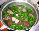 รูปขั้นตอนการทำที่ 3 ของ ต้มเลือดหมูกุยช่ายหมูสับตับหมู