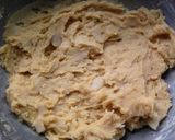 A picture of step 4 of Chinese Almond Cookies.