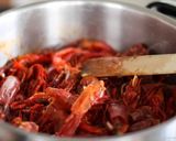 Foto del paso 4 de la receta: Crema de carabineros y gamba roja