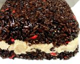 A picture of step 4 of Black Glutinous Rice, Goji Berry, and Taro Cake.