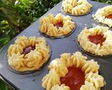 Foto del passaggio 2 della ricetta Cestini di frolla montata bimby con confettura di albicocche