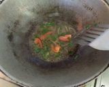 Foto langkah ke 3 dari resep Mie rebus jadi mie goreng basah nyemek.