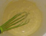 Foto langkah ke 2 dari resep Vanilla Cup Cake No Mixer Simple Banget.