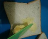 Foto langkah ke 2 dari resep Roti bakar.