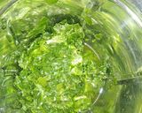 A picture of step 4 of Grilled Gauva in Spinach Apple Curry.