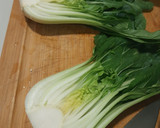 Foto del paso 1 de la receta: Pak choi salteado al ajo y cayena